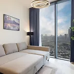 Easemytrip - Sobha Waves Luxury, 1Br Apt With Burj Khalifa View