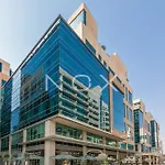 1Br With Study City View Bay Square