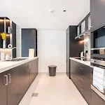 Elegant & Cozy 2Br Home In The Heart Of Downtown