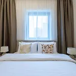 Newly Furnished 1Bdr Apartment In Creek With Water Views