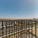 Upgraded 2Bed At Collective 01 With Panoramic View