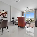 Modern 1 Bedroom In Family Community