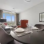 Modern 1 Bedroom In Family Community