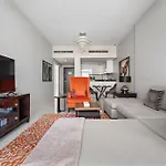 Modern 1 Bedroom In Family Community