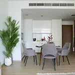 Elegant Luxury Living In Palace Residences