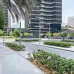 Blueground Dt Standpoint Balcony Elev Pool Dxb-1104