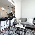 Studio Apt W Modern Amenities In Prime Location