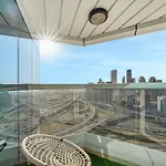 Stunning Panoramic Sea & Marina Skyline View