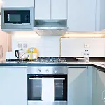 Contemporary Studio With City View In Business Bay