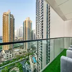 Exquisite 2 Bedroom Apartment I Burj Khalifa & Fountain Views I Free Gym, Pool, Parking, Wi-Fi And Ps5 I By Skyline Serenity