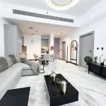 Upgraded 1Bdr Apt In Mag 930 , Al Merkadh Dubai