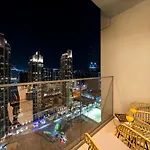 Al-Fannan At Burj Royale - Best Downtown Dubai City View - Brand New Luxury 1 Bedroom Apartment