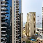 Spacious Modern Apartment In Marina