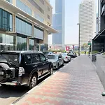 Blueground Sheikh Zayed Rd Pool Gym Dxb-255