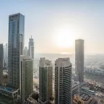 High-End 2-Bed Home Next To Burj Khalifa 195Aot2-2
