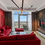 5 Star Apartment With Burj View Infinity Pool And Gym Spa