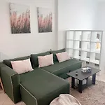 Fully Furnished Marina View - 1 Bedroom Apartment