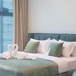 Elegant Studio Near Burj Khalifa And Dubai Mall