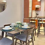 Spacious 1 Bedroom Apt In Motor City - Sherlock House 2 By Vibel