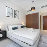 Exceptional 1Bedroom Apartment In The Heart Of Downtown