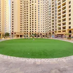 Sea View Apt In Jbr - 2 Bedroom In Front Of The Beach