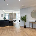 Spacious Upgraded-Classy - High Floor