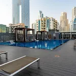 Beautiful Stylish Apartment With Marina Views