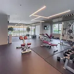 Chic 1Br Flat Stunning Views In Dubai Hills
