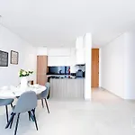 Stylish 1Bedroom Apartment Getaway In Business Bay