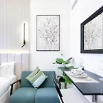 Opulent Studio With Balcony At Aziz Riviera