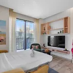 Stunning 1 Bedroom Apartment W Burj Khalifa View