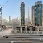Elegant 1Br With Walk-In Closet & Burj Views