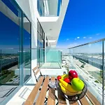 Balcony Studio Haven In Riviera