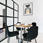 Lux The Cayan Superior Suite In The Dubai Marina