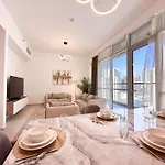 Luxurious 2Br In Vezul Residence, Business Bay - 13Ab01