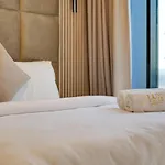 Chic 1 Bed Oasis In Azizi Riviera