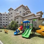 Vayk - Luxurious 1 Bedroom With Private Beach Access In Palm Jumeirah