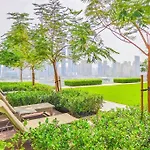 Coastal Luxury 4Br With Dubai Marina Skyline View