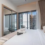 Indulge In Peace In This Studio In Jvc That Sleeps 2
