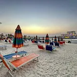 Beachy Getaway In Jbr With Private Beach Access