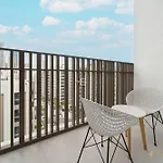 1-Bedroom Apartment In Summer At Creek Beach