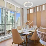 Upgraded 1 Bedroom In The Heart Of Dubai Marina