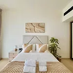 Elegant 2-Bedroom Apartment