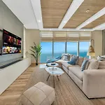 Luxurious 4Bdr Apt With Ocean Views In Jbr, Bluewaters