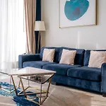 Stunning 2-Bedroom Apartment Near Palmjumeirah