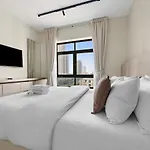 Stunning 2-Bedroom Apartment Travo