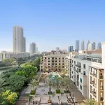 Stunning 2-Bedroom Apartment Travo
