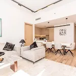 Luxury Apartment In Oakley Square Residences, Jvc