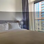 Elegant 1-Br Near Burj Khalifa