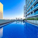 Luxury Living In Azizi Riviera & Cozy Balcony